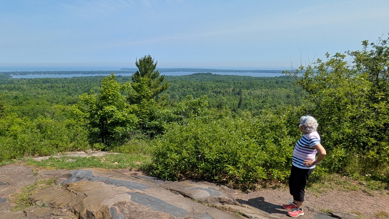 Sandy Looks at View from Thomas Rock