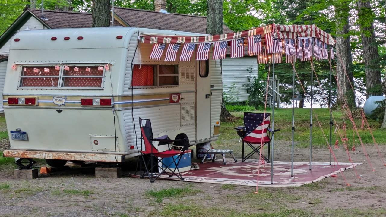 Some Campers Go All Out Decorating for the Fourth
