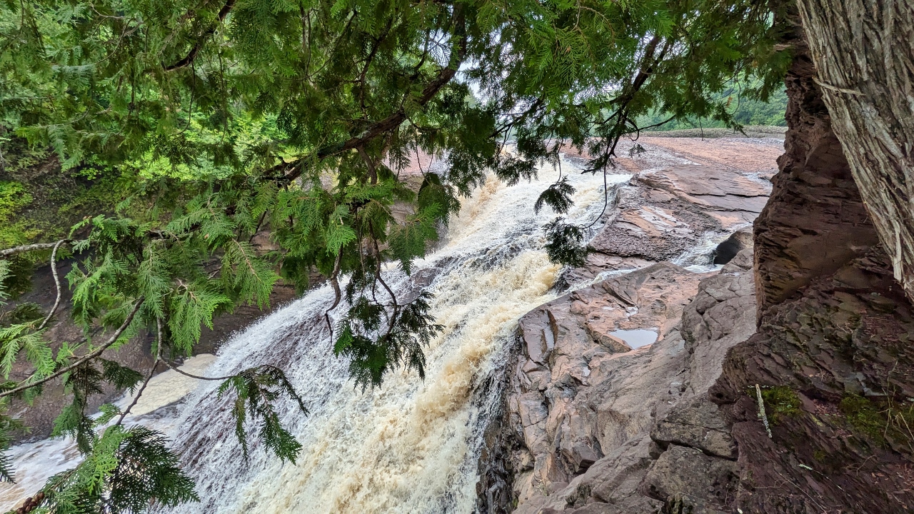 Top of Rainbow Falls