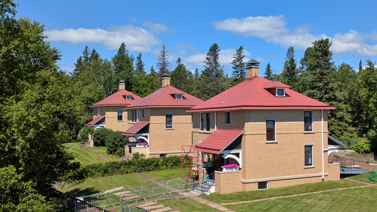 Homes of Lighthouse Staff