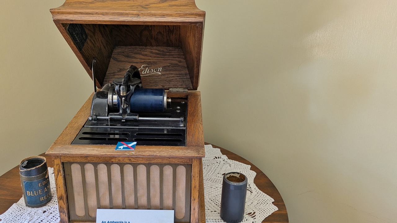 Edison Cylinder Gramophone Was Music Tech of the Day