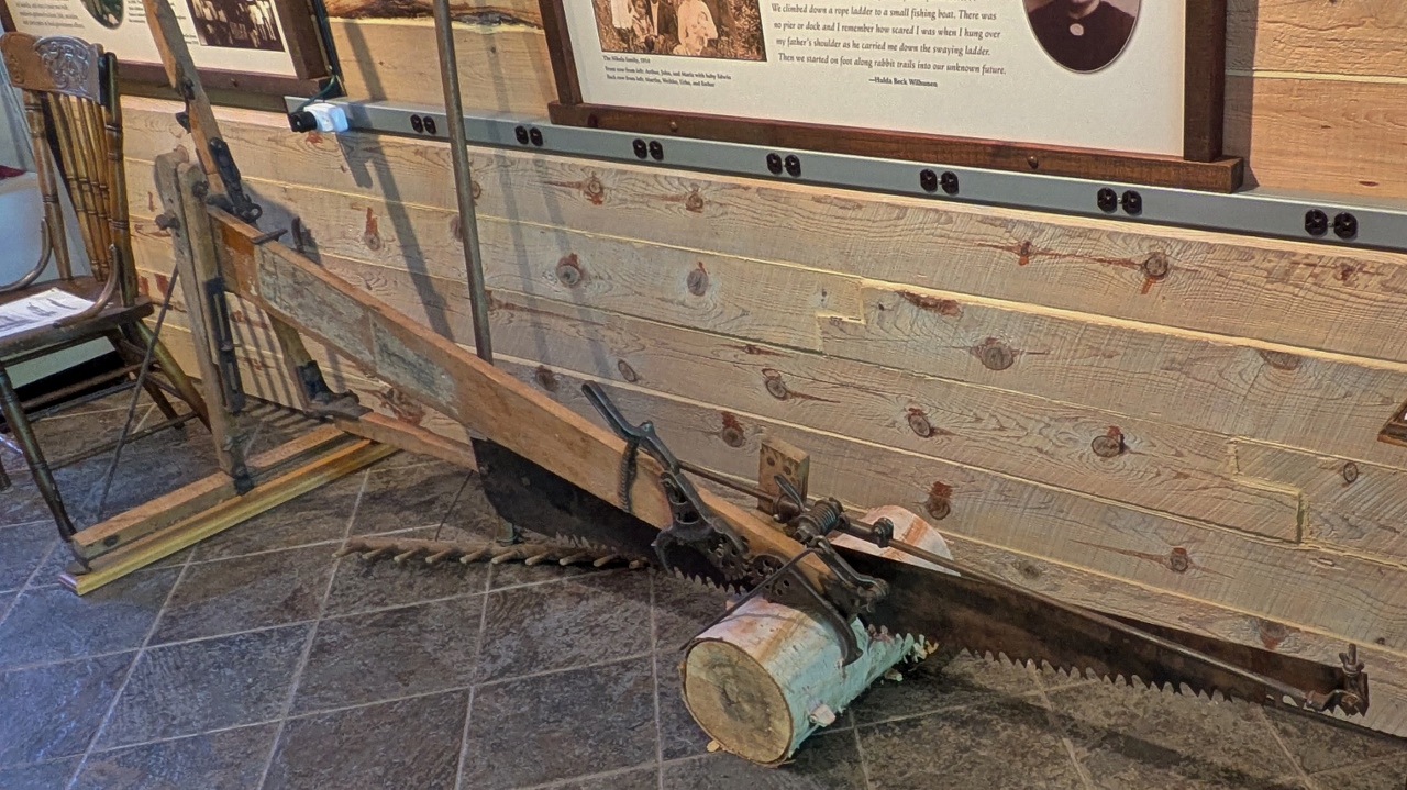 Novel Rig Lets One Person Use Two-Man Saw