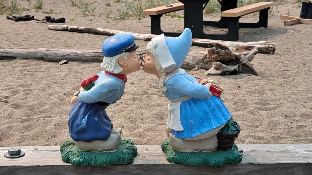 Iconic Dutch Kissing Couple at Terrace Bay