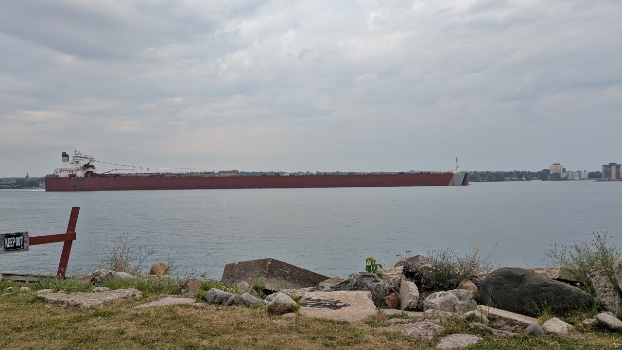 And this Downbound Vessel As Well