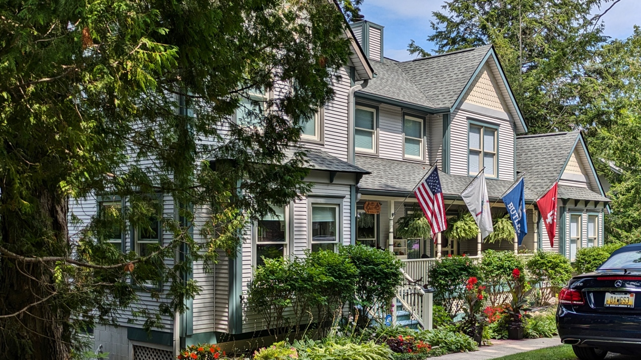 These Folks More in to Flags