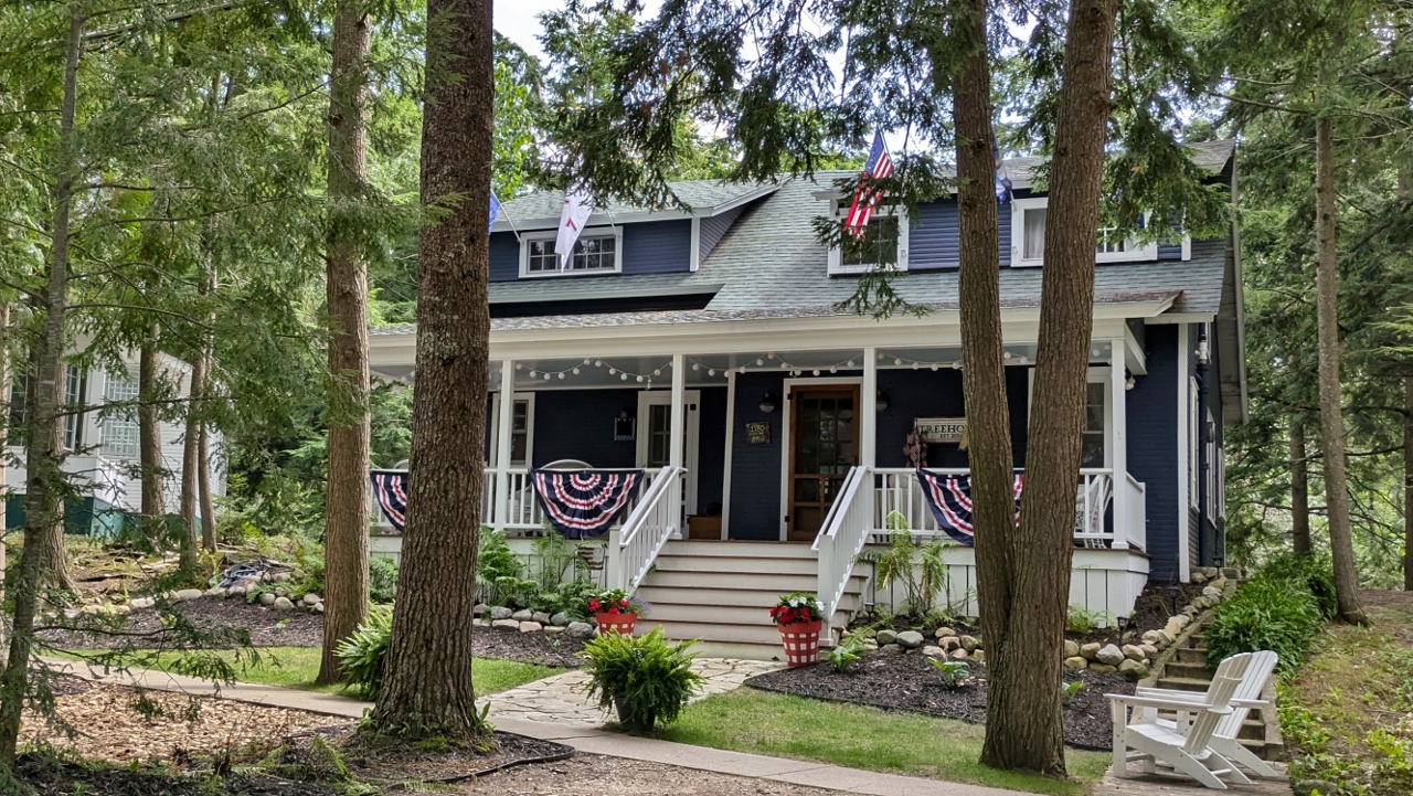 Bunting Also in Fashion