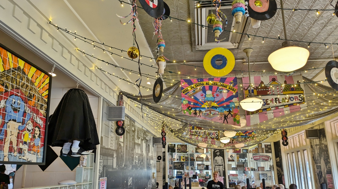 Crazy Decor at House of Flavors Restaurant