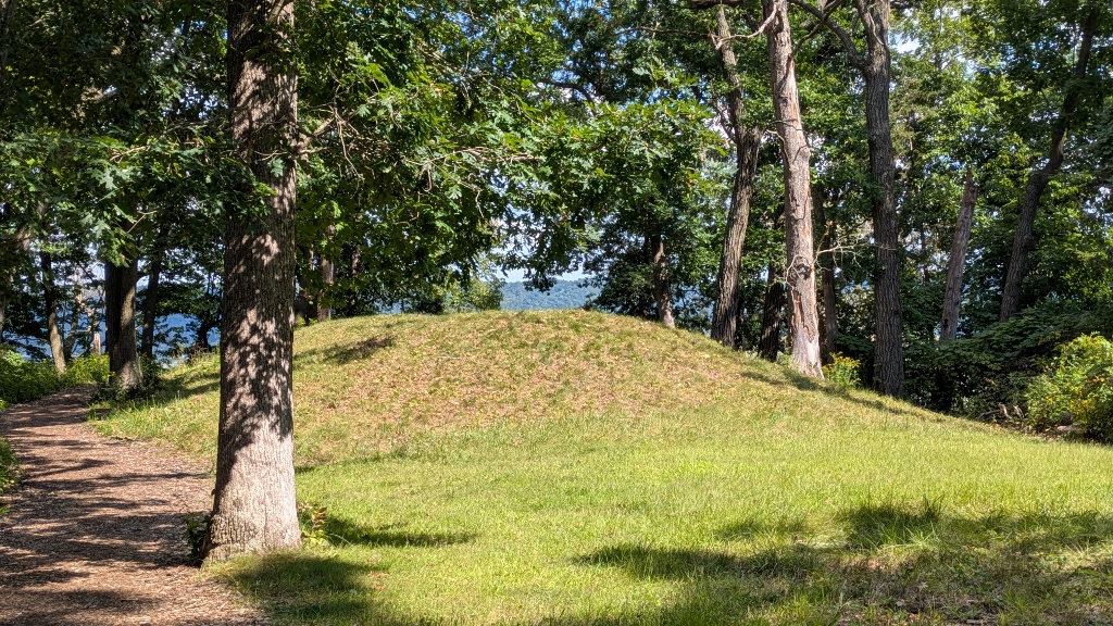 Solitary Mound