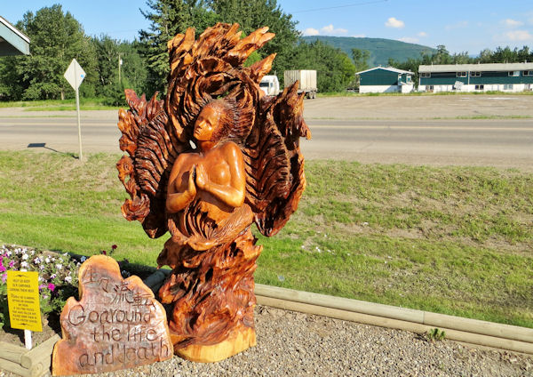 Intricate Chainsaw Carving Decorate Chetwynd