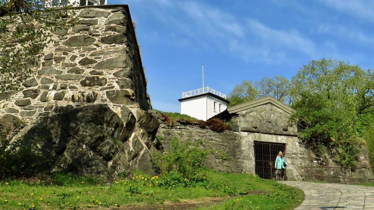 Fredriksberg Fort Looms Over Harbor